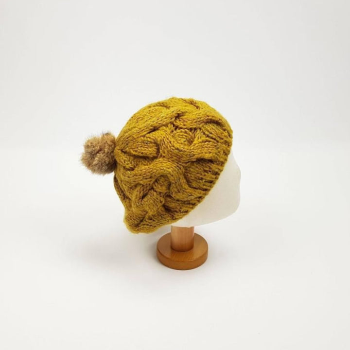 Cappello in lana mostarda