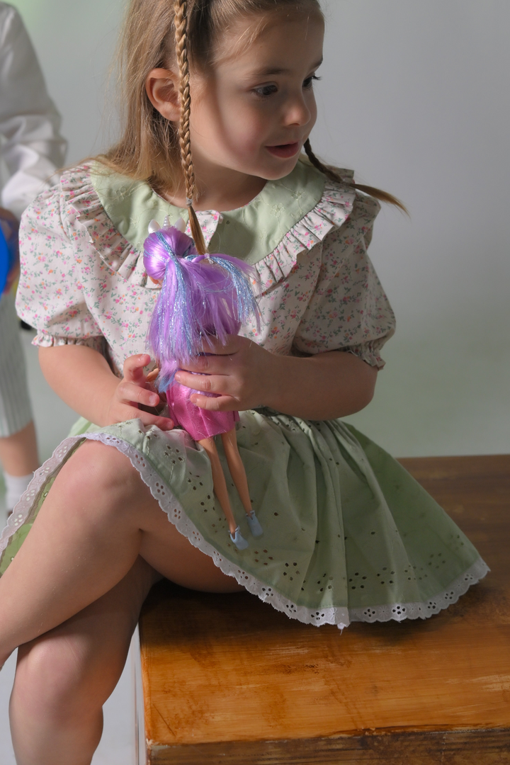 Sage culottes with sangallo lace